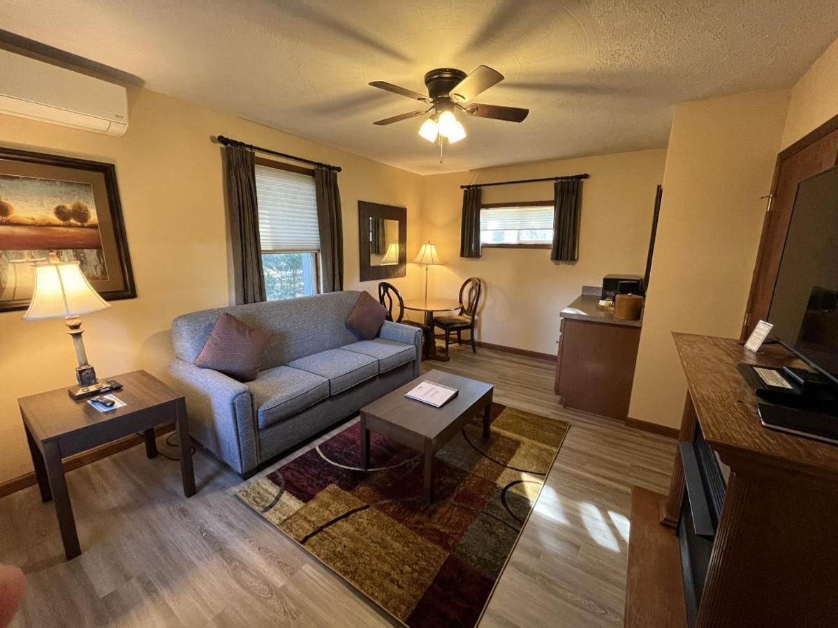 Woodfield Manor - A Sundance Vacations Property Cresco Екстер'єр фото
