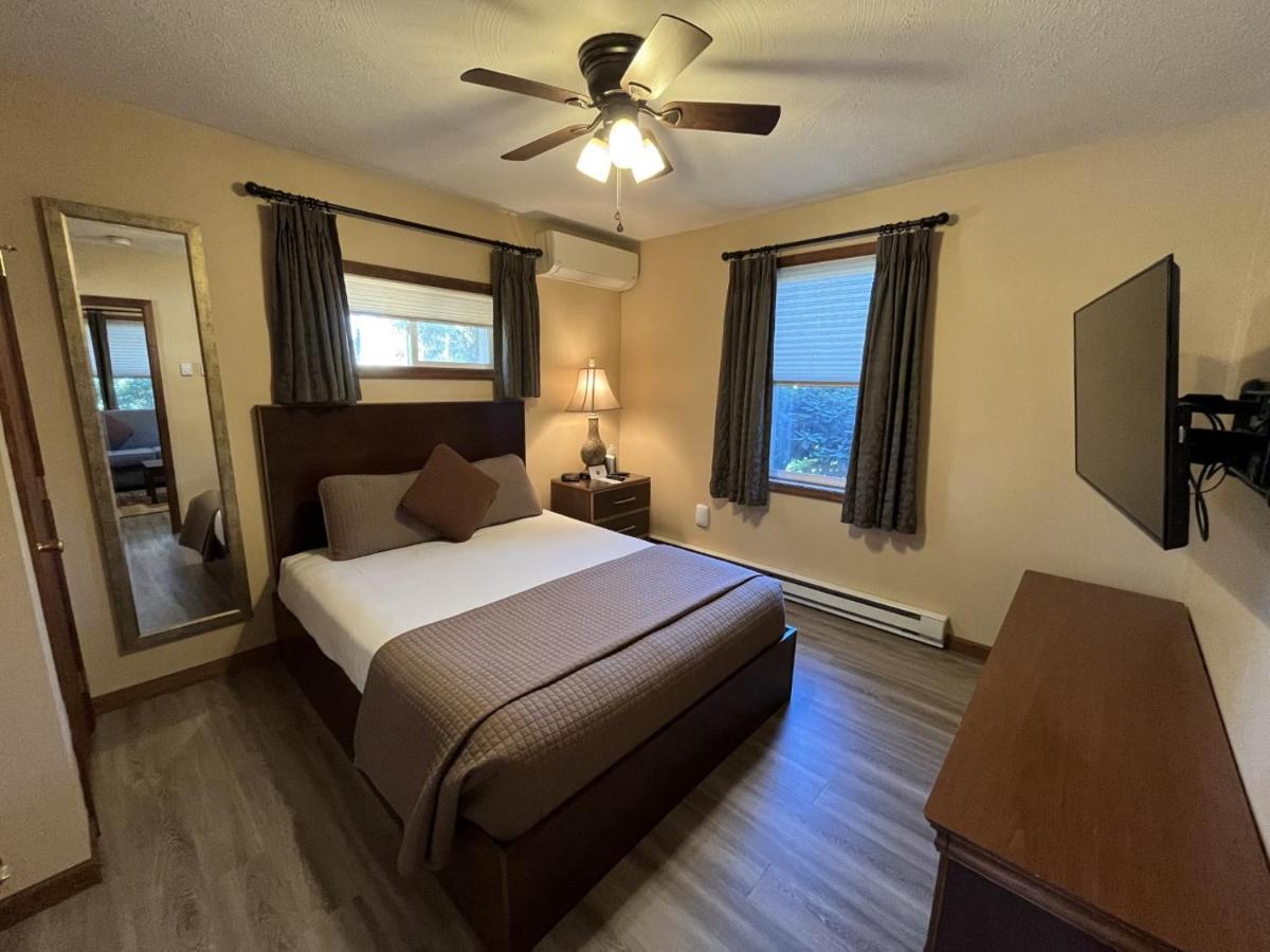Woodfield Manor - A Sundance Vacations Property Cresco Екстер'єр фото
