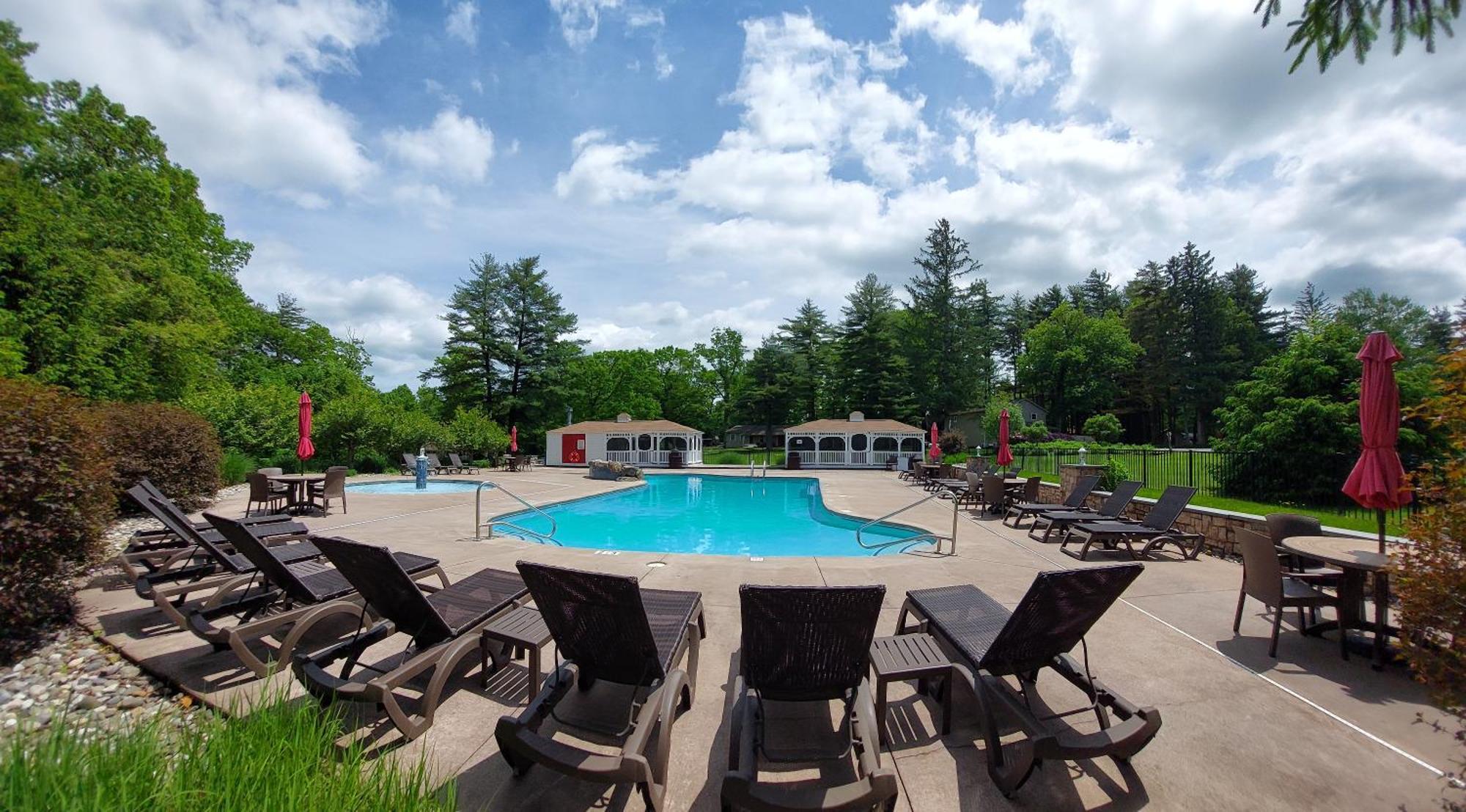 Woodfield Manor - A Sundance Vacations Property Cresco Екстер'єр фото