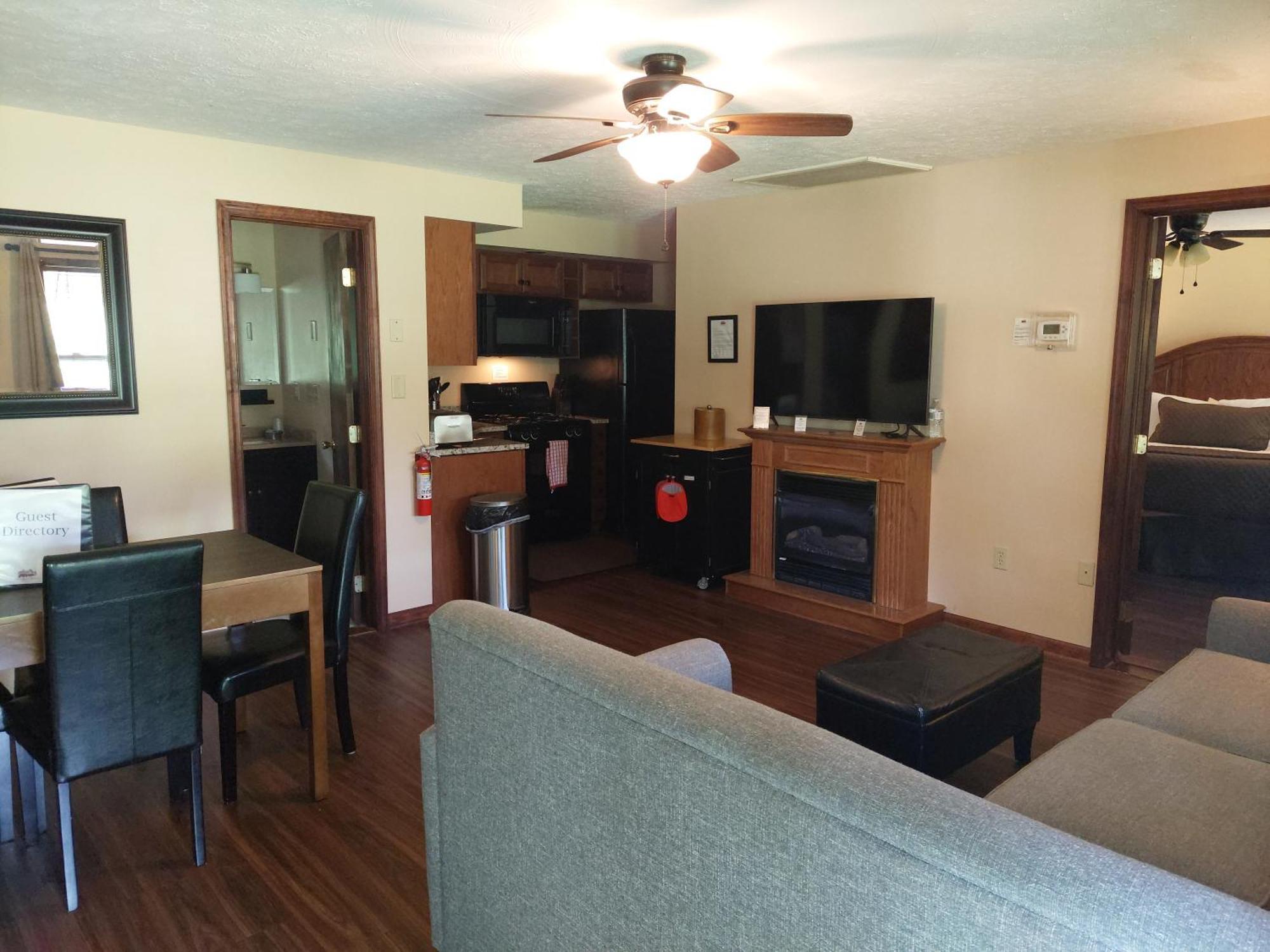 Woodfield Manor - A Sundance Vacations Property Cresco Екстер'єр фото