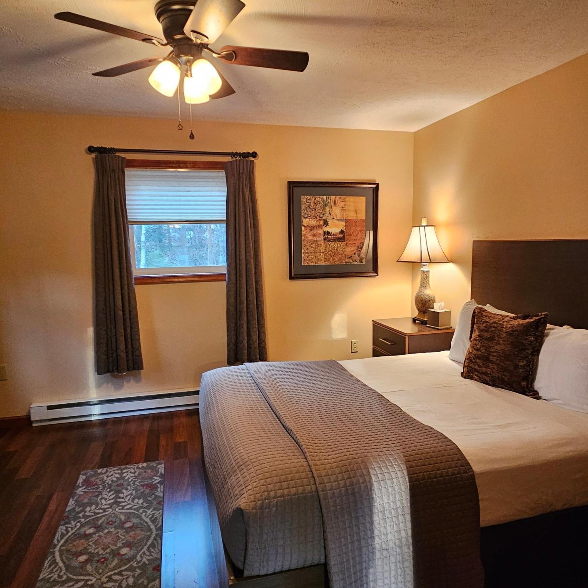 Woodfield Manor - A Sundance Vacations Property Cresco Екстер'єр фото